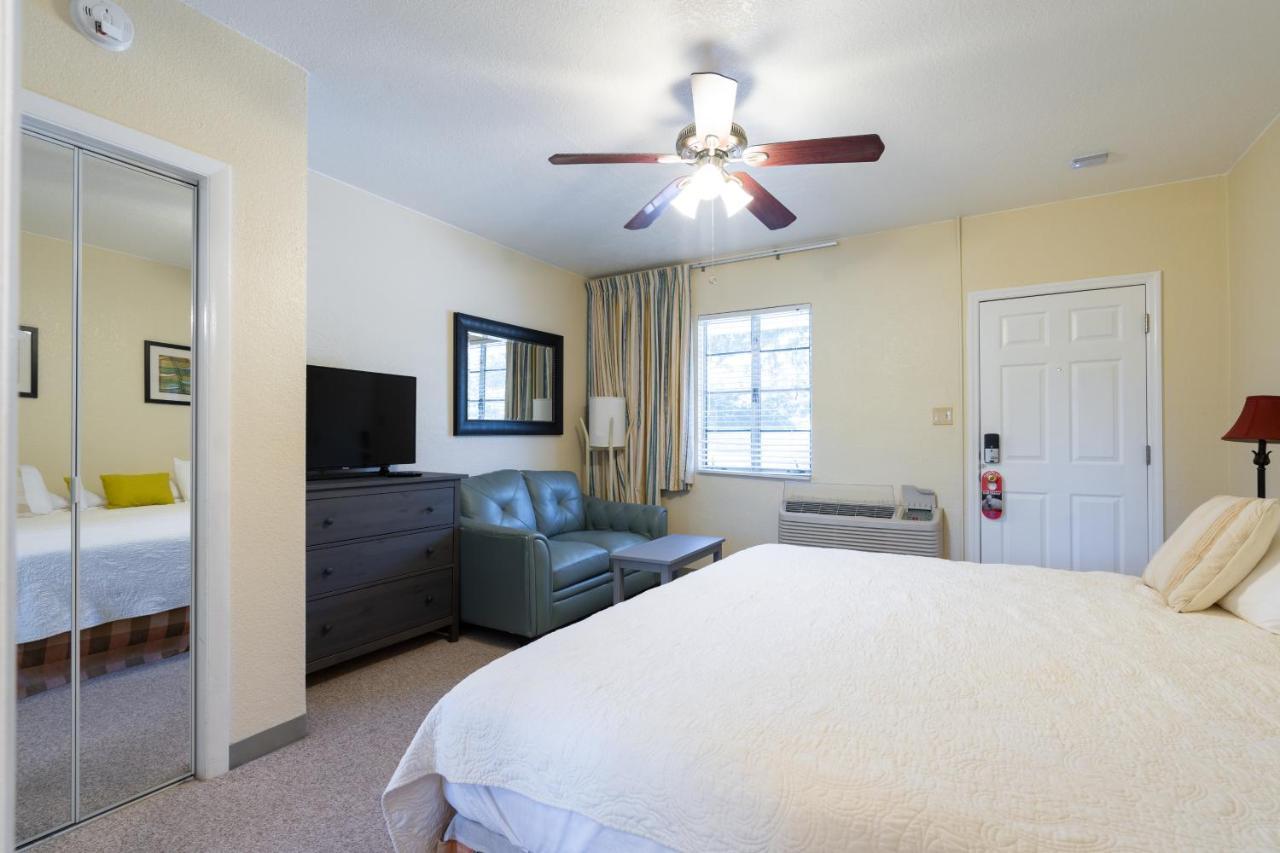 Mar Bay Exclusive Suites Safety Harbor Extérieur photo